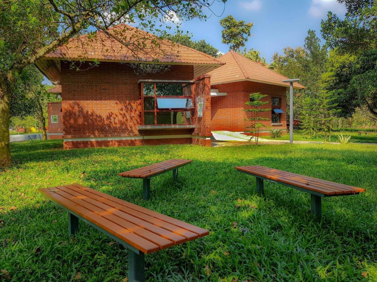 Gazipur Sarah Resort מראה חיצוני תמונה